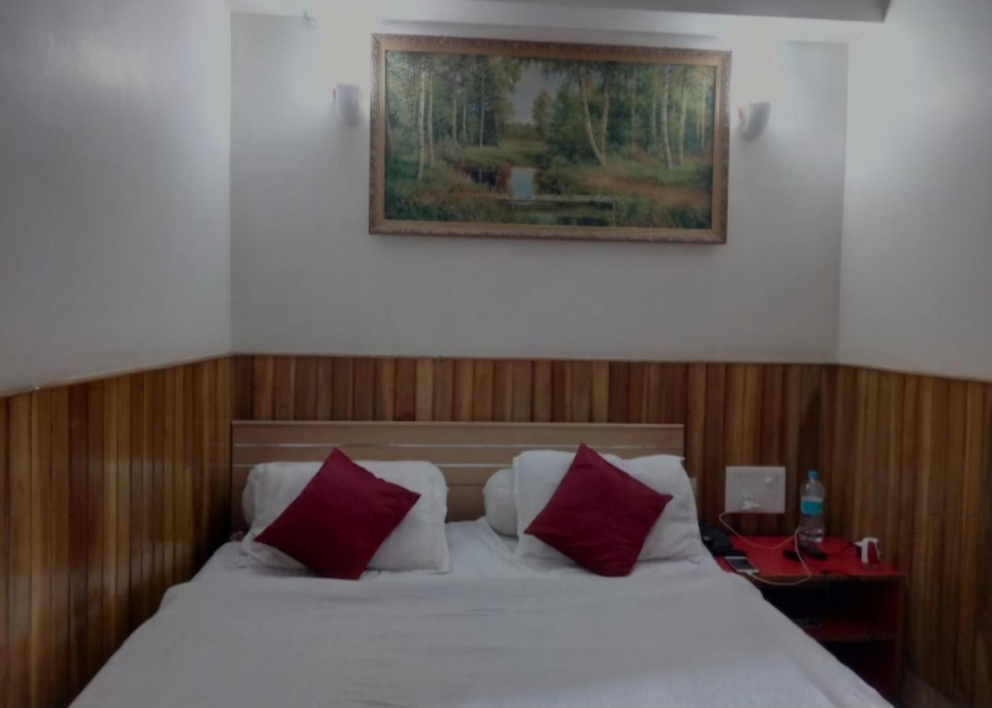 Hotel Knight Inn Shillong Buitenkant foto
